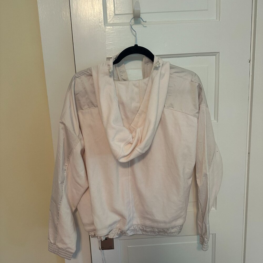 Athleta Quarter Zip - Picture 3 of 3